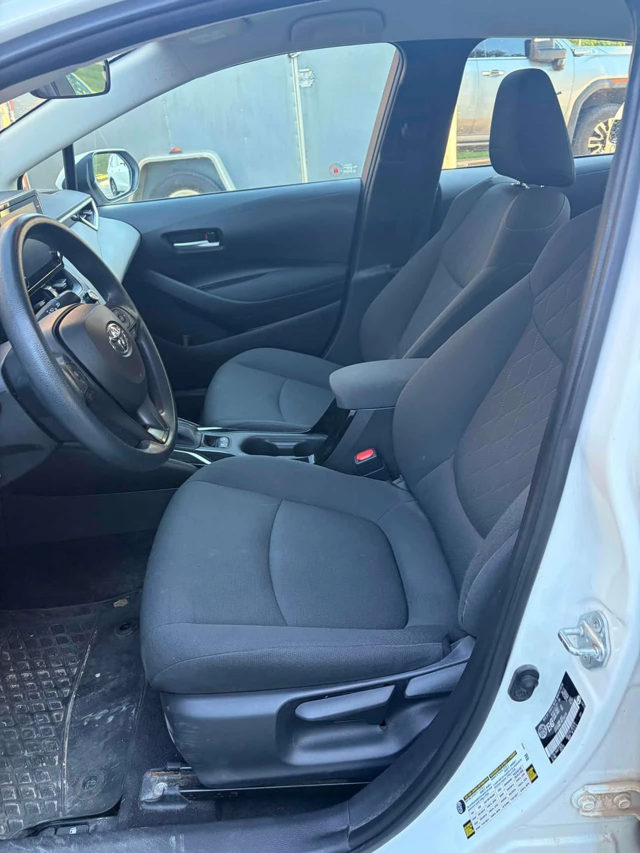 Toyota Corolla LE CVT| KEYLESS| NAVI| CARFAX| 2 КЛЮЧА| , снимка 10 - Автомобили и джипове - 55187612