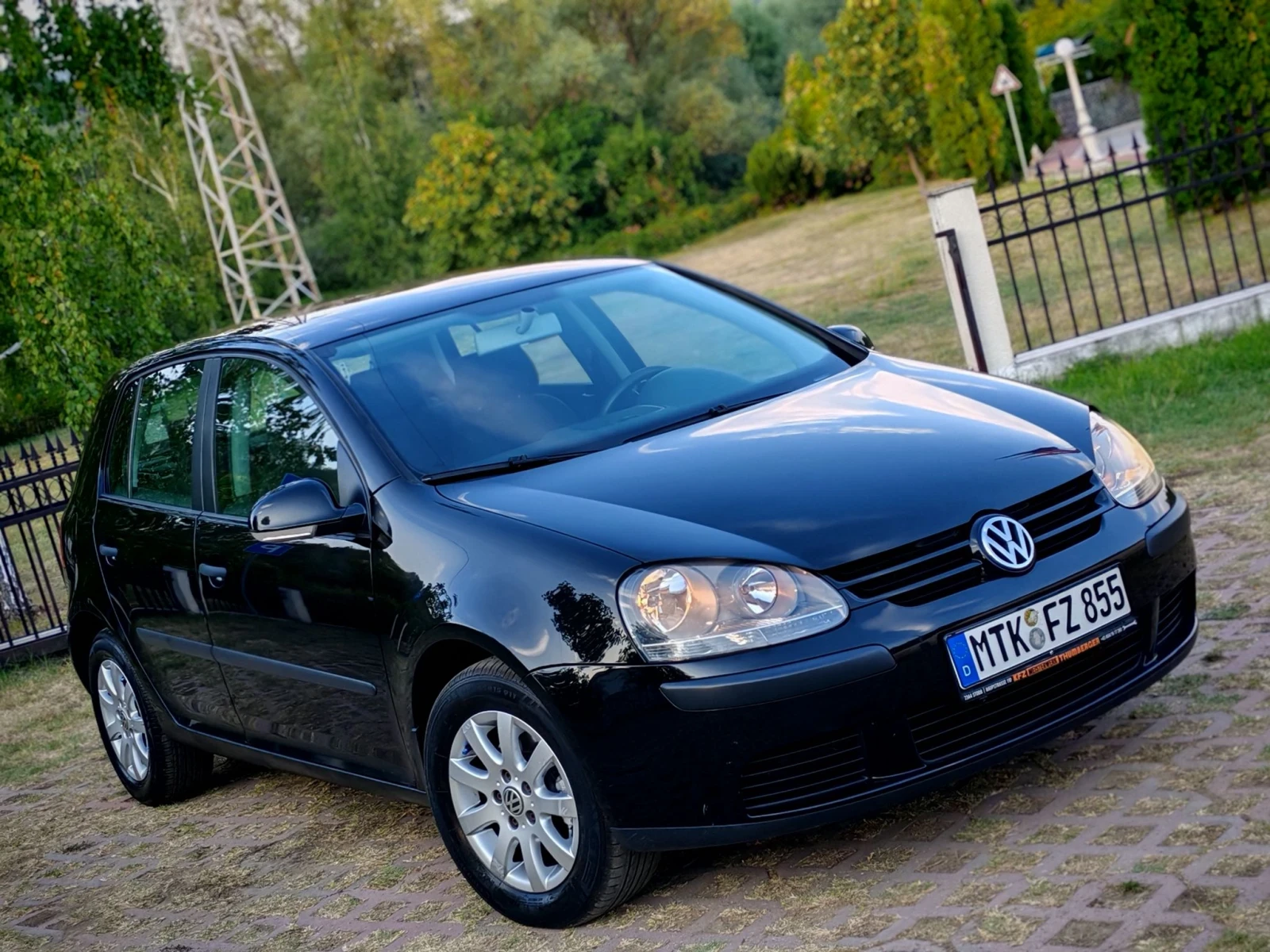VW Golf 1.9TDI(BKC)(105)* КЛИМАТРОНИК* НОВ ВНОС* , снимка 8 - Автомобили и джипове - 55805329