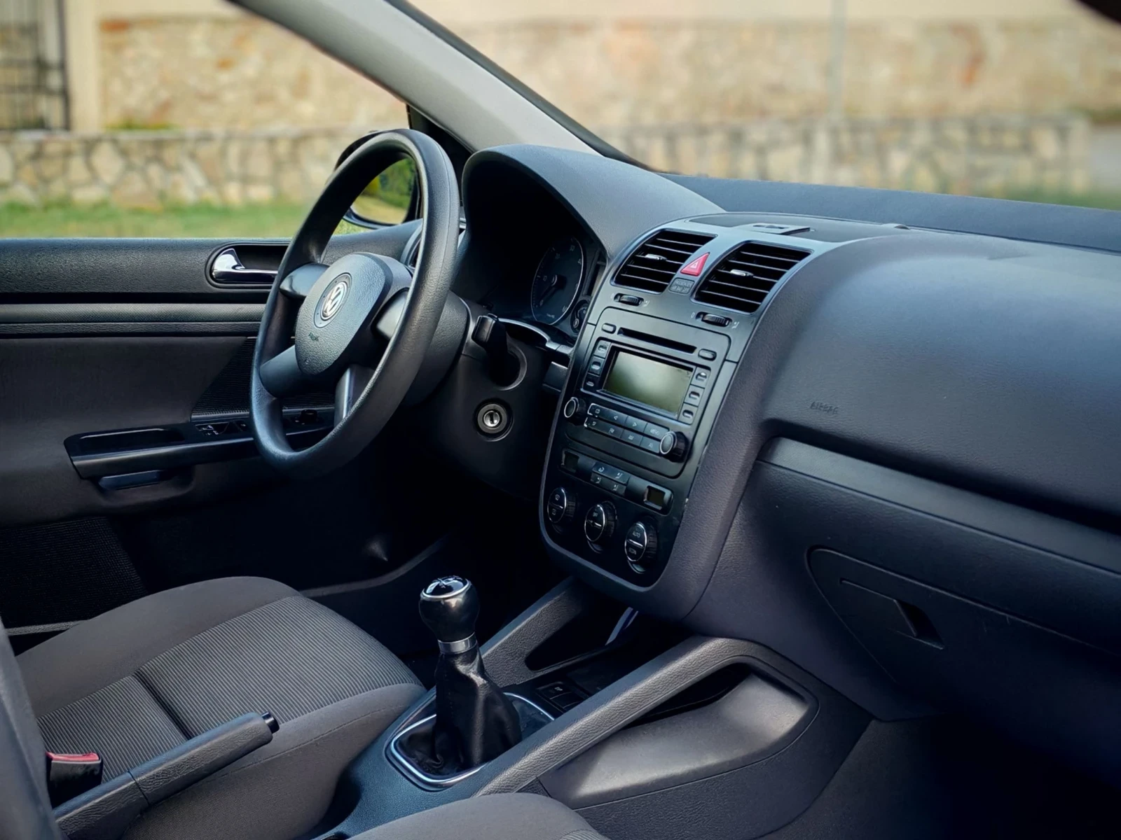 VW Golf 1.9TDI(BKC)(105)* КЛИМАТРОНИК* НОВ ВНОС* , снимка 13 - Автомобили и джипове - 55805329
