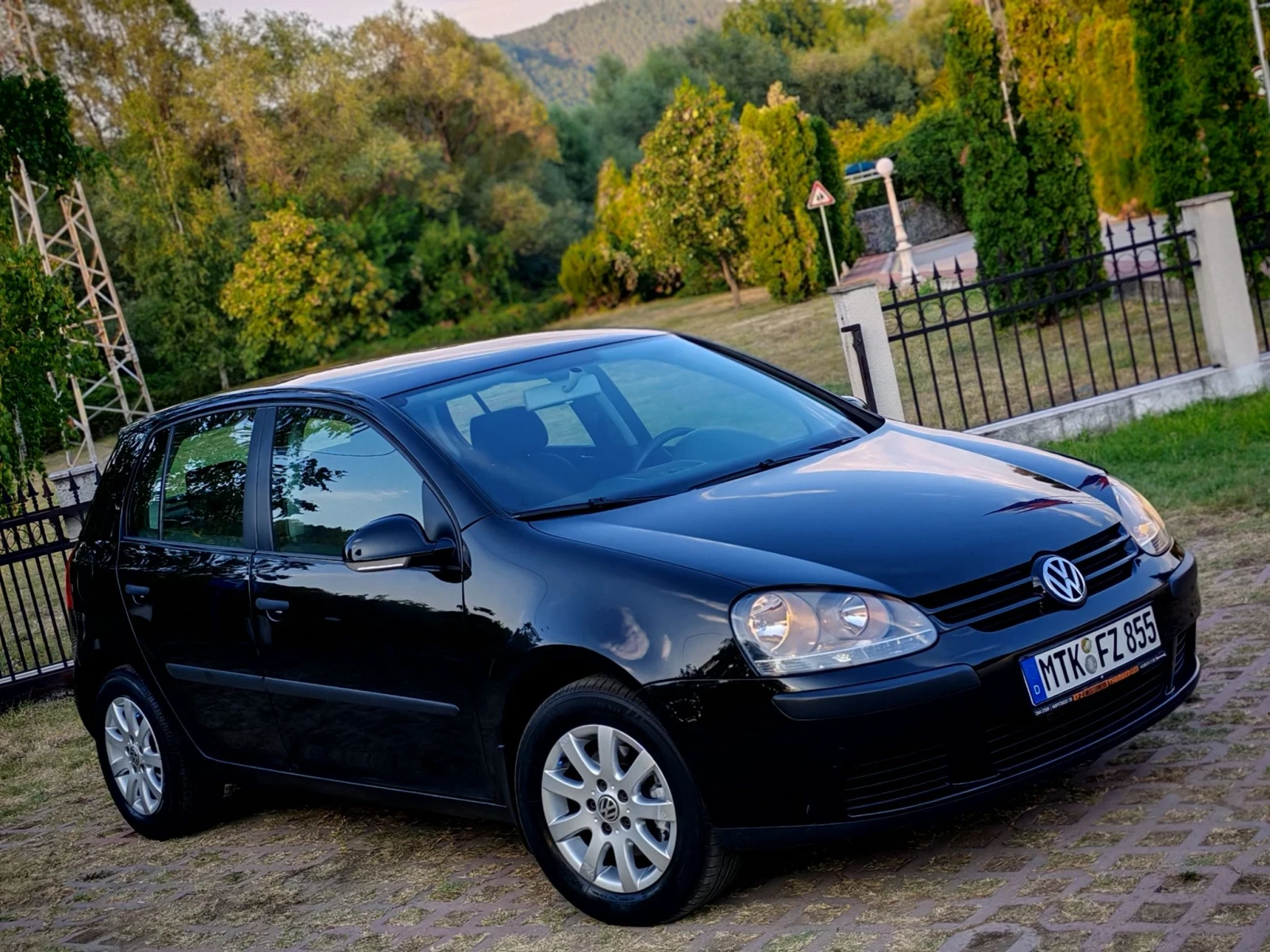 VW Golf 1.9TDI(BKC)(105)* КЛИМАТРОНИК* НОВ ВНОС* 