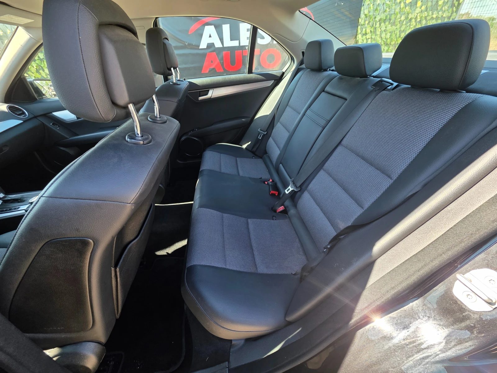 Mercedes-Benz C 220  CDI BlueEFFICIENCY-Facelift-170hp, снимка 10 - Автомобили и джипове - 56081306
