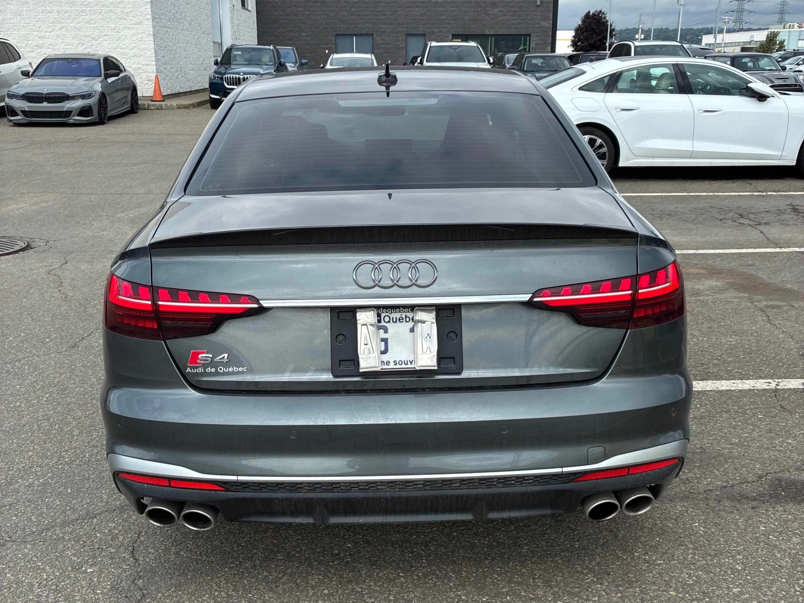 Audi S4 / ДИСТРОНИК / 360 / ПАНОРАМА / ОТ ПРЕДСТАВИТЕЛСТВО, снимка 4 - Автомобили и джипове - 56108337