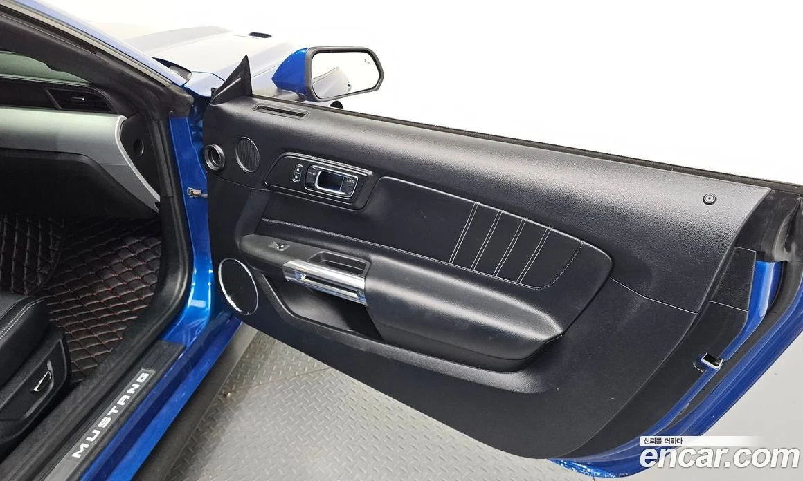 Ford Mustang GT Coupe, снимка 14 - Автомобили и джипове - 56121995