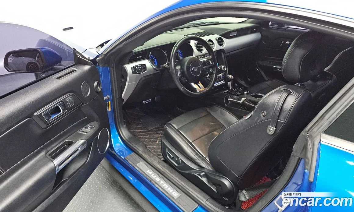 Ford Mustang GT Coupe, снимка 13 - Автомобили и джипове - 56121995