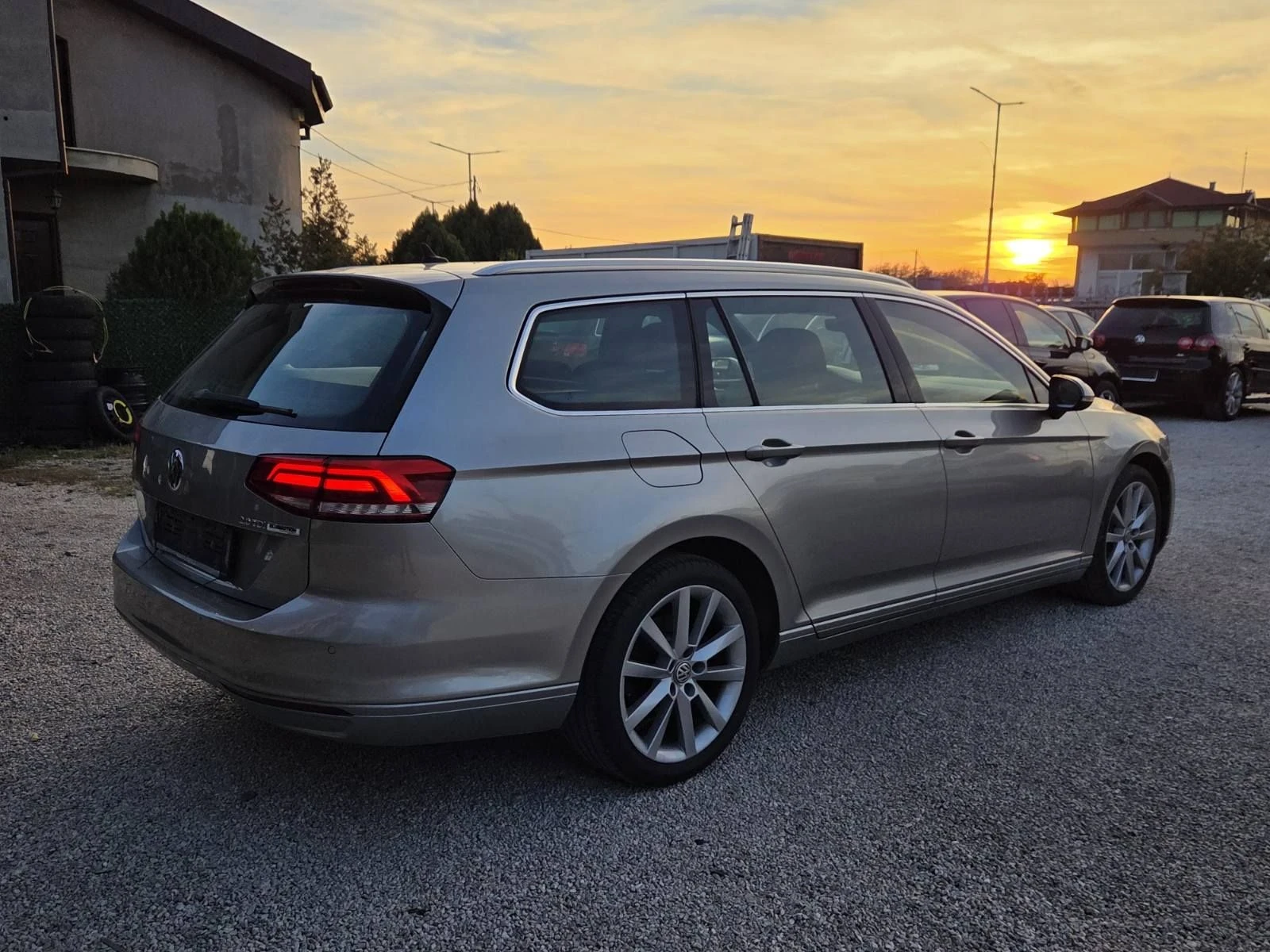 VW Passat  B8 FULL led lights , снимка 7 - Автомобили и джипове - 56617558