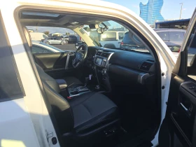 Toyota 4runner PREMIUM* 4.0* V6* ПОДГРЕВ* КАМЕРА* КЕЙЛЕС*  - 20655 € / 40397.67 лв. - 57776945 12