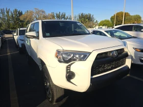 Toyota 4runner PREMIUM* 4.0* V6* ПОДГРЕВ* КАМЕРА* КЕЙЛЕС*  - 20655 € / 40397.67 лв. - 57776945 3