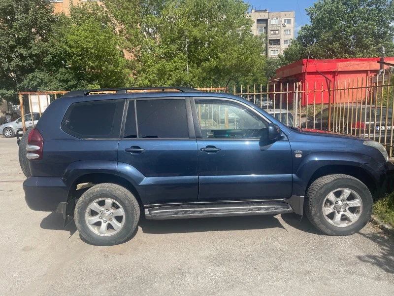 Toyota Land cruiser, снимка 4 - Автомобили и джипове - 46426505