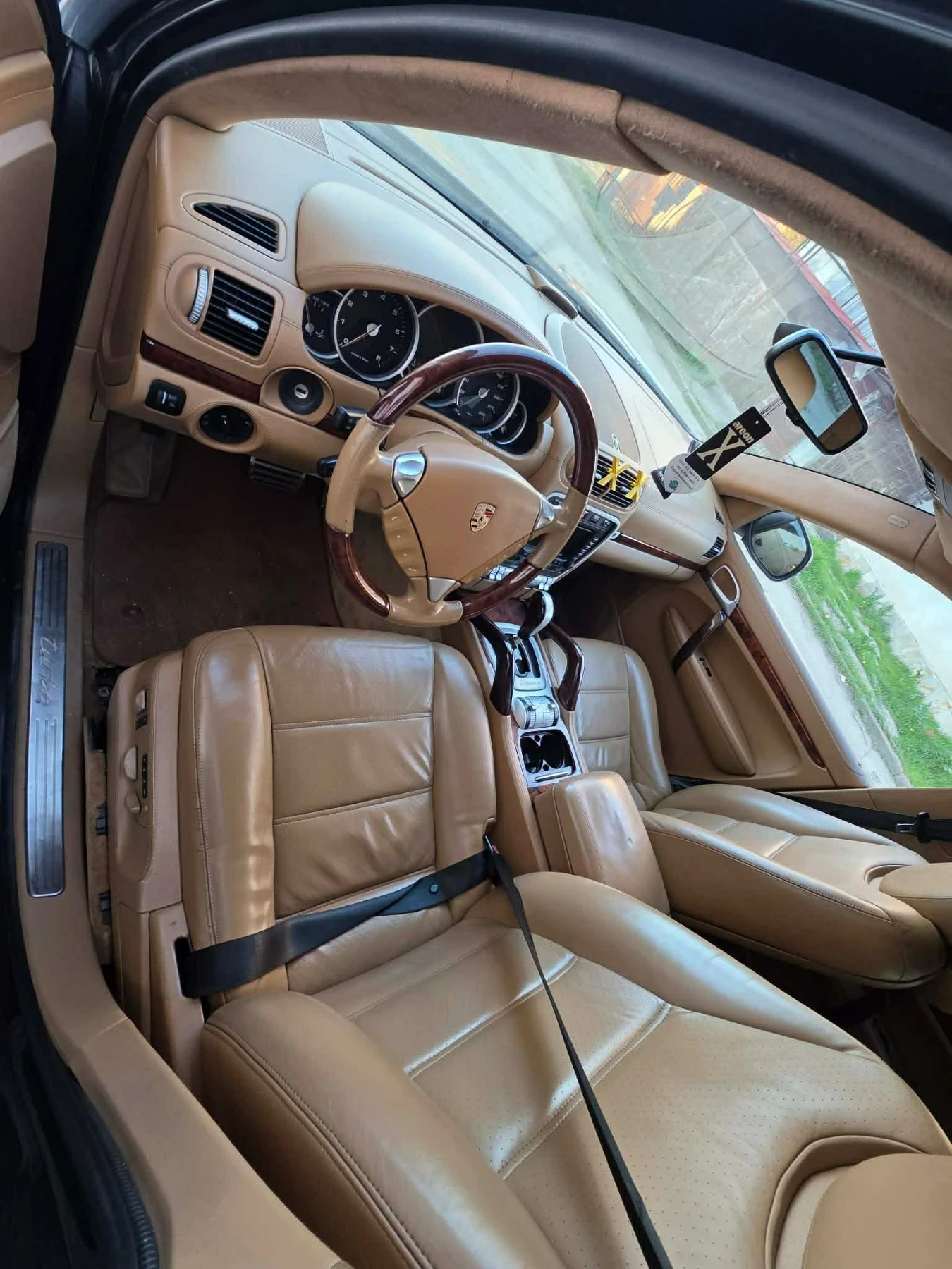 Porsche Cayenne 4.8 Turbo, снимка 15 - Автомобили и джипове - 53934573