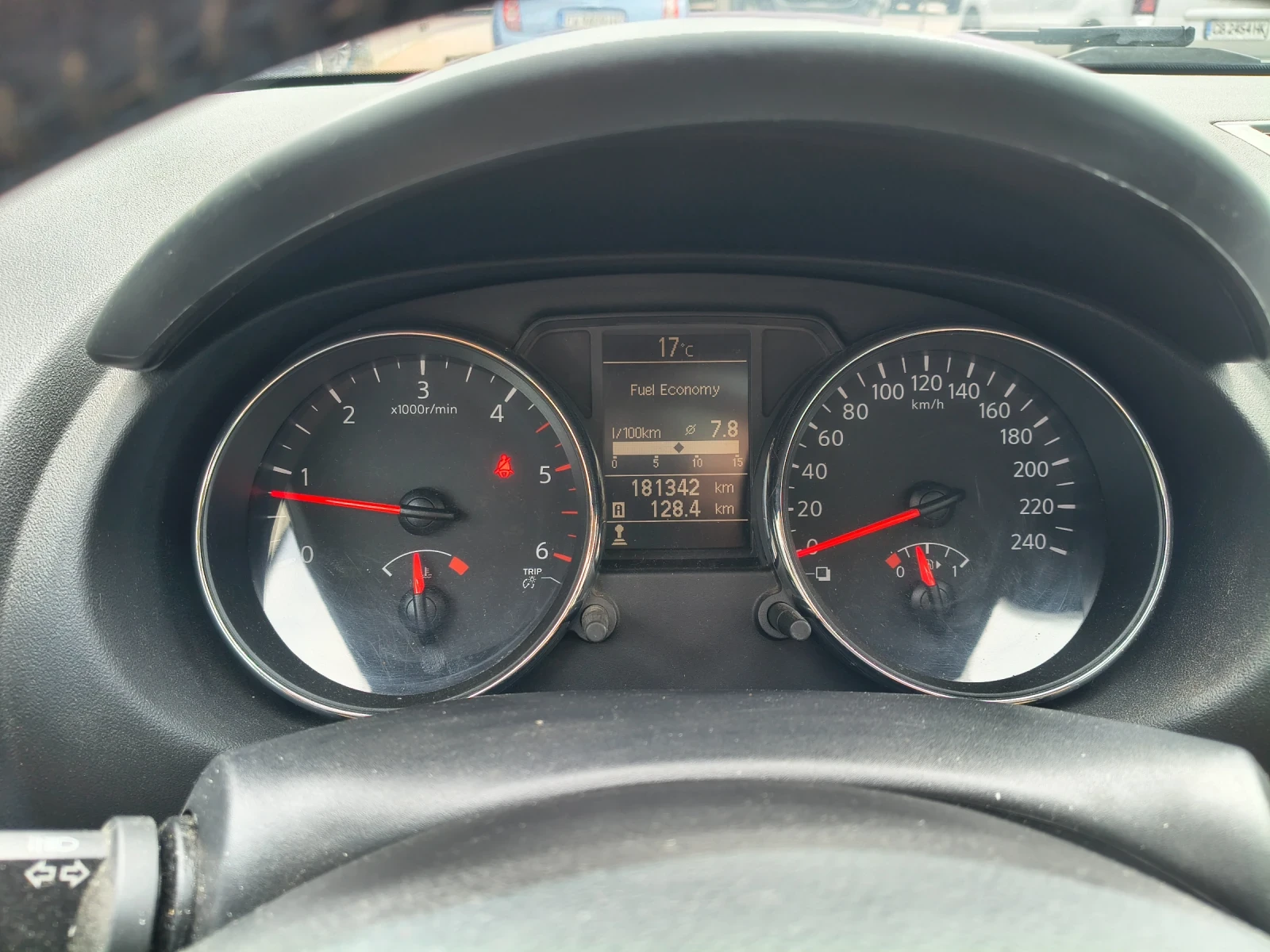 Nissan Qashqai 1.6 dci 4x4, снимка 10 - Автомобили и джипове - 54526810
