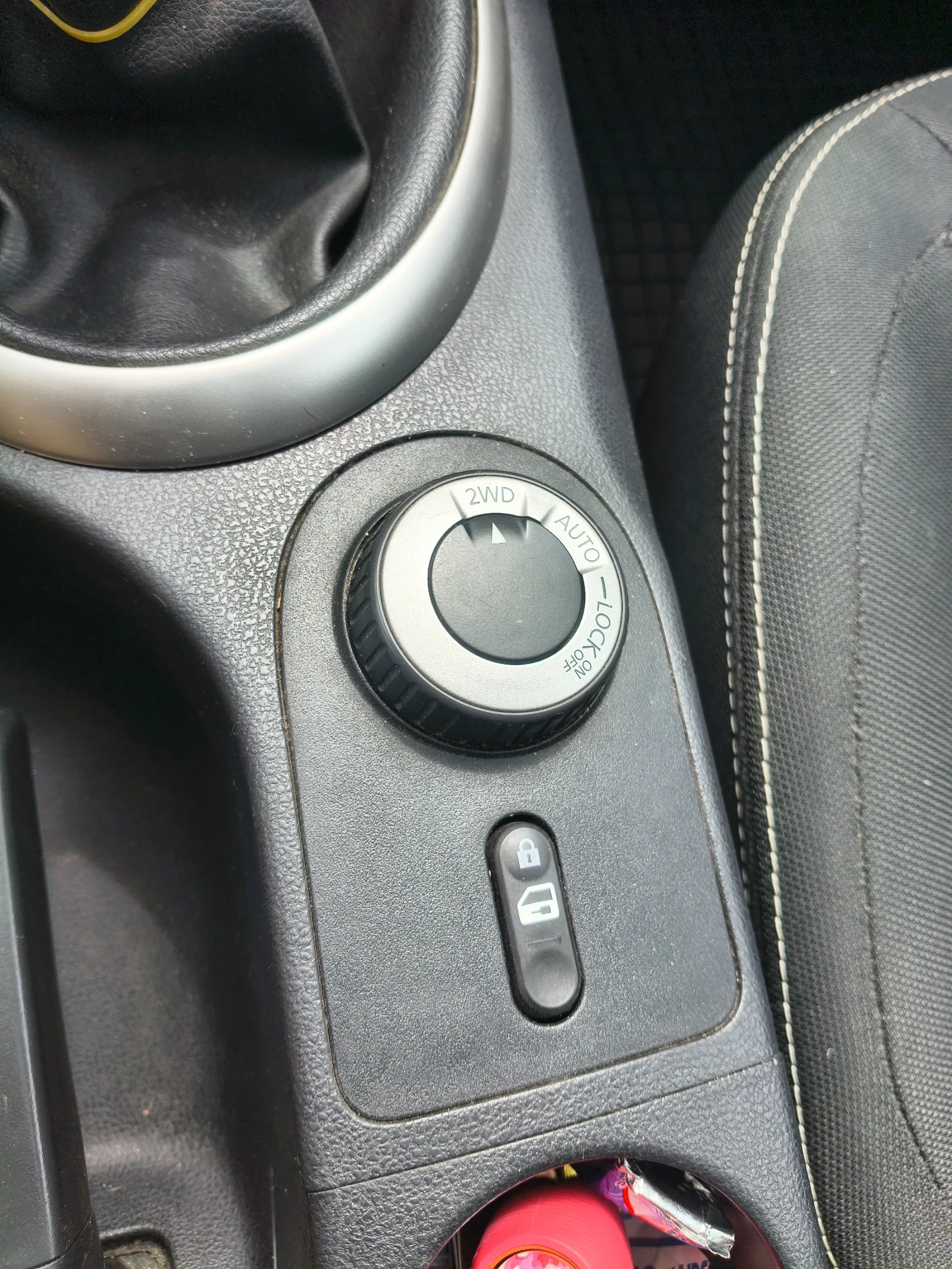 Nissan Qashqai 1.6 dci 4x4, снимка 12 - Автомобили и джипове - 54526810