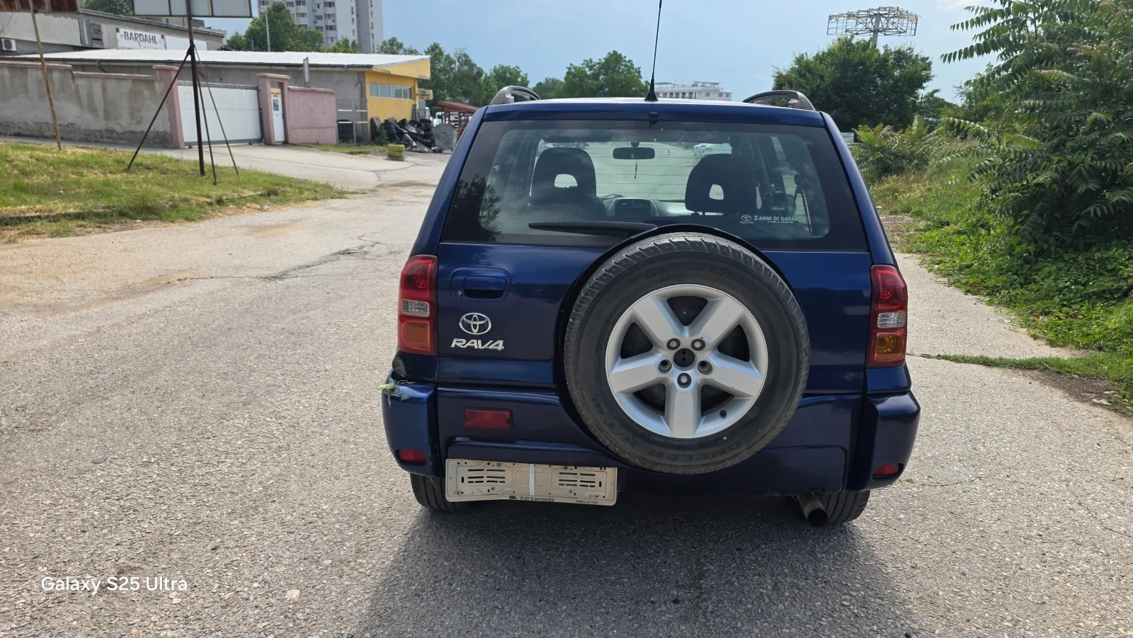 Toyota Rav4 2.0tdi, снимка 17 - Автомобили и джипове - 54813020