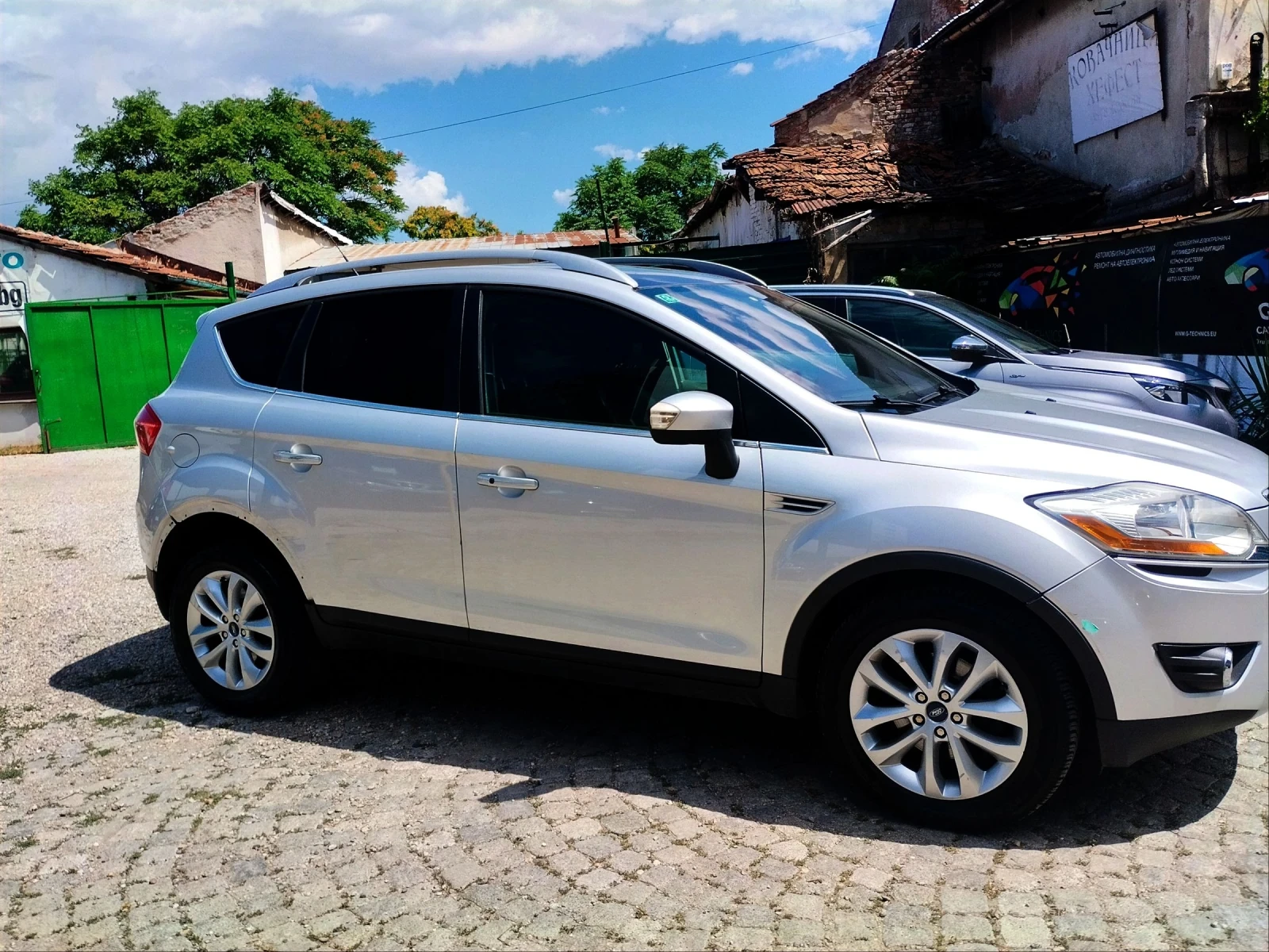 Ford Kuga 2.0TDCI 163kc 4x4 AUTOMATIC TITANIUM , снимка 4 - Автомобили и джипове - 55468067