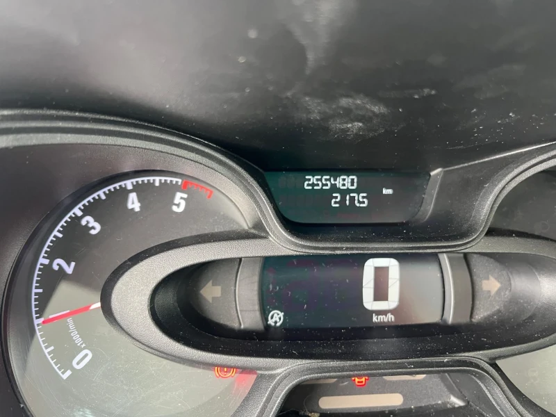 Opel Vivaro, снимка 13 - Бусове и автобуси - 53128788
