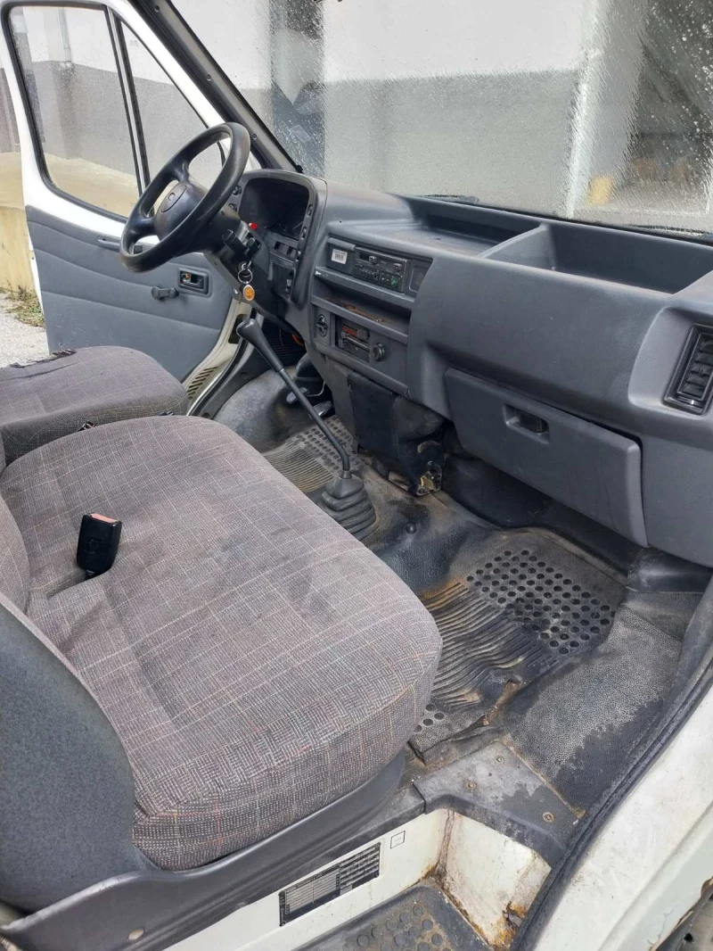 Ford Transit 2.5 Turbo Diesel , снимка 8 - Бусове и автобуси - 53498149