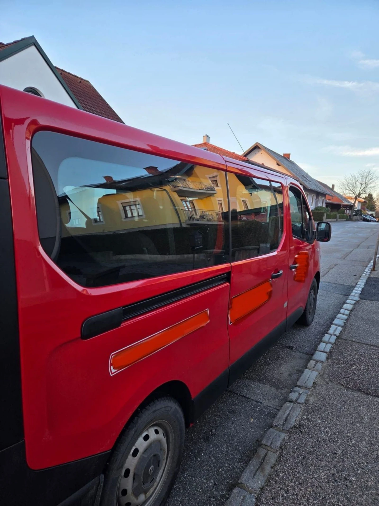 Opel Vivaro  - изображение 6