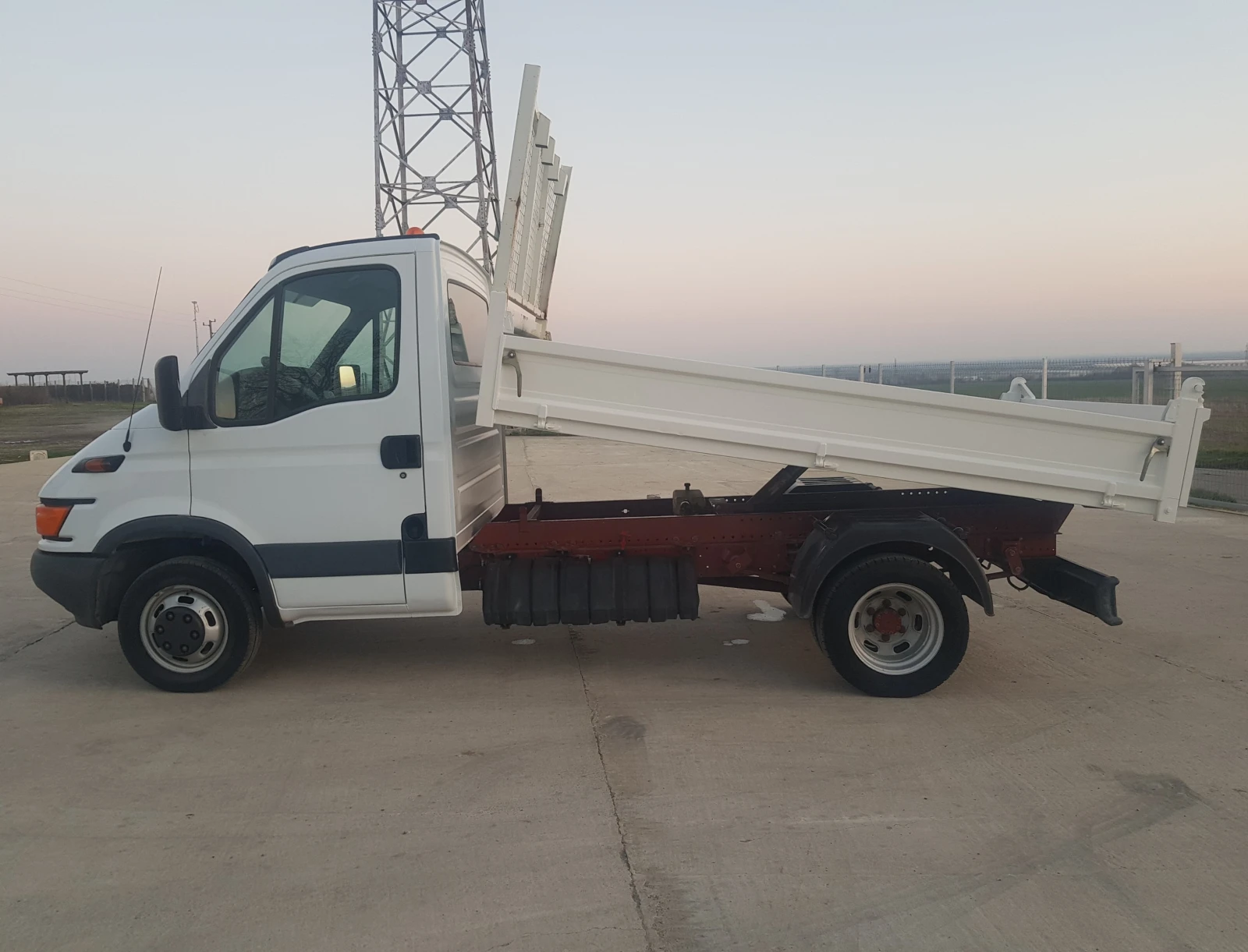 Iveco Daily 2.8 - изображение 2