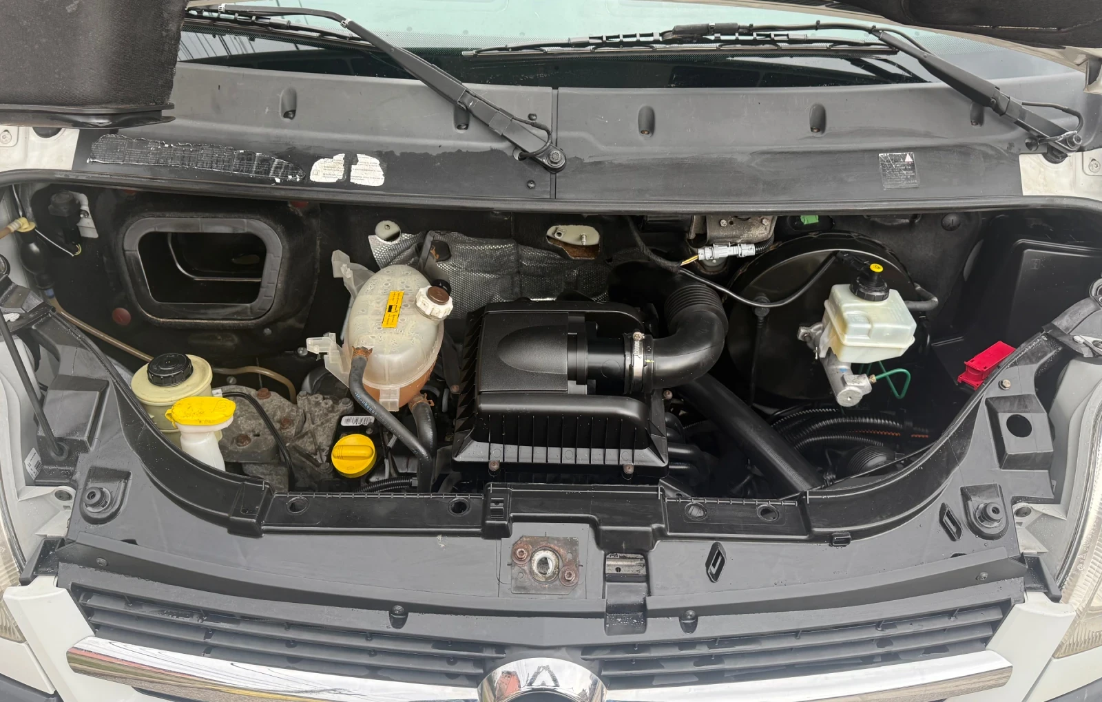 Renault Master 2.5 CDTI/120kc/6ck/Бордови/3.30м, снимка 17 - Бусове и автобуси - 53963335