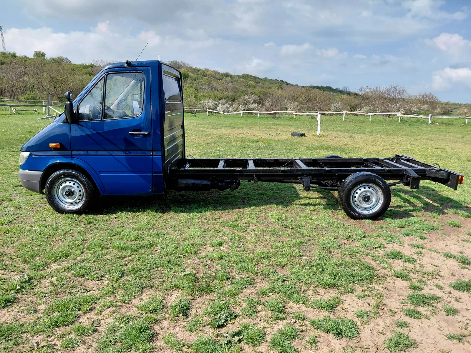 Mercedes-Benz 313, снимка 9 - Бусове и автобуси - 54372042