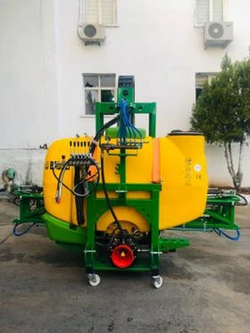 Пръскачка Друга марка 1000 liter пълна хидравлика, снимка 2