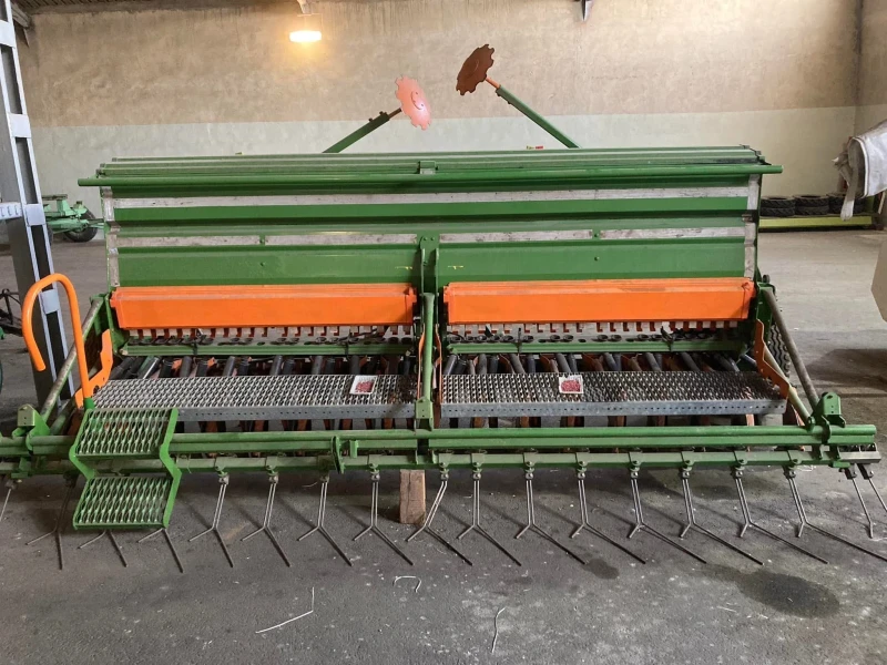 Сеялка Amazone D9-40, снимка 2 - Селскостопанска техника - 52305489