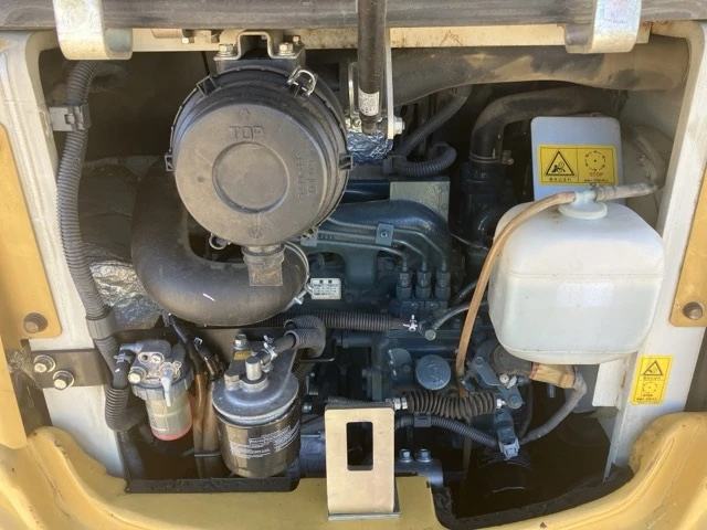 Багер Cat 030ESR / ОЧАКВАН ВНОС !, снимка 5 - Индустриална техника - 53089264