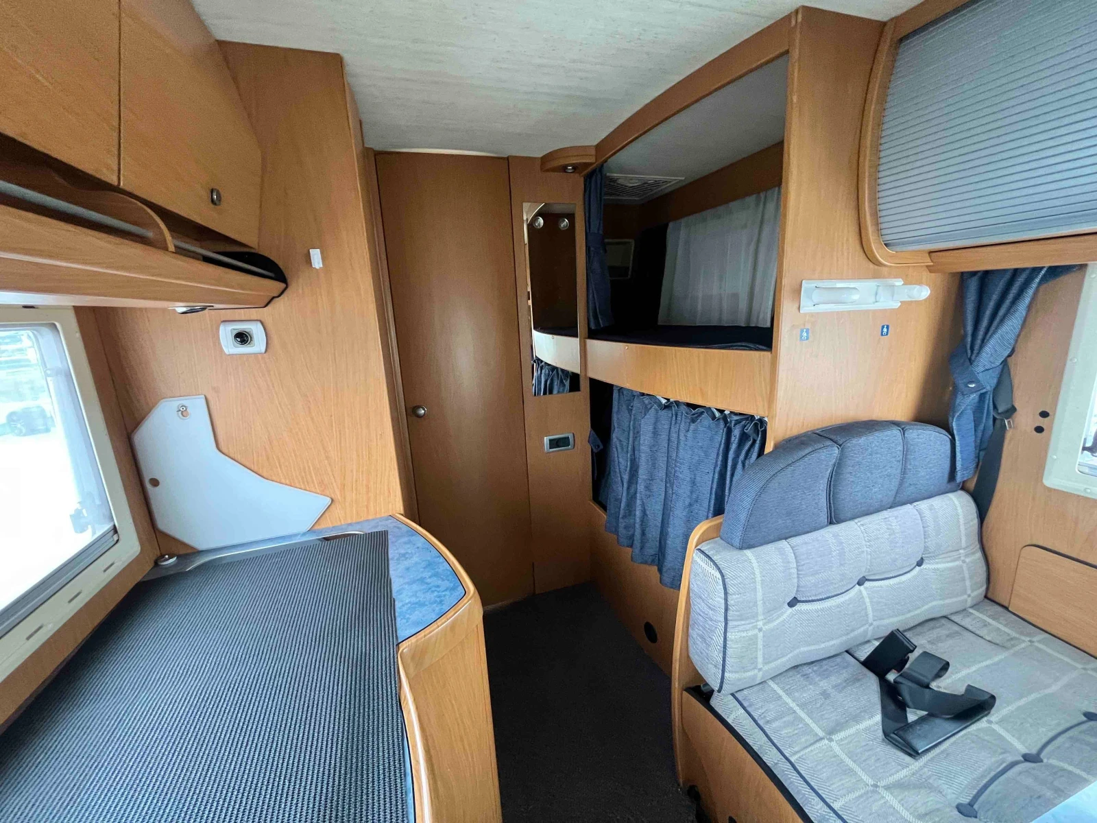 Кемпер Laika Fiat Ecivip 10.1 + A/C, снимка 14 - Каравани и кемпери - 56276125