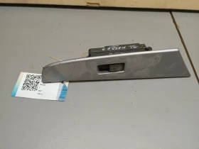 копче ел. стъкла задно ляво Мазда 3 2.0 бензин