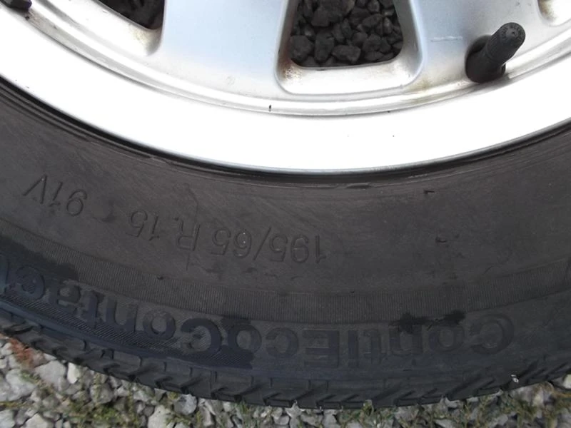 Гуми Летни 195/65R15, снимка 5 - Гуми и джанти - 16167945