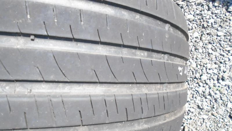 Гуми Летни 245/45R18, снимка 3 - Гуми и джанти - 22370971