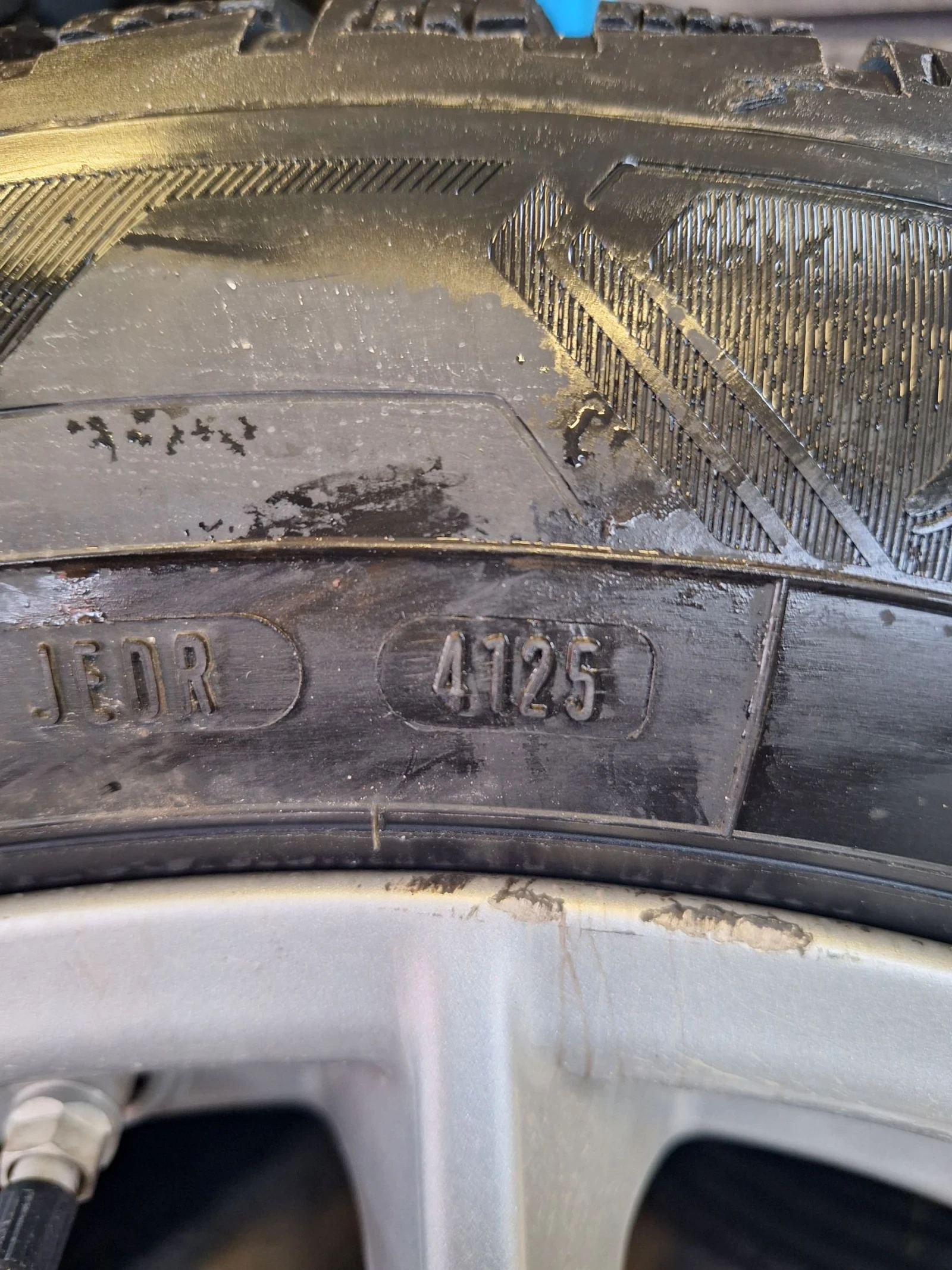 ���� 225/55R17 | Mobile.bg � ����������� 3