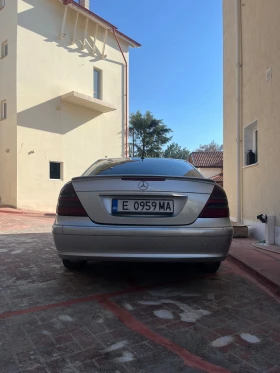 Mercedes-Benz E 320, снимка 4