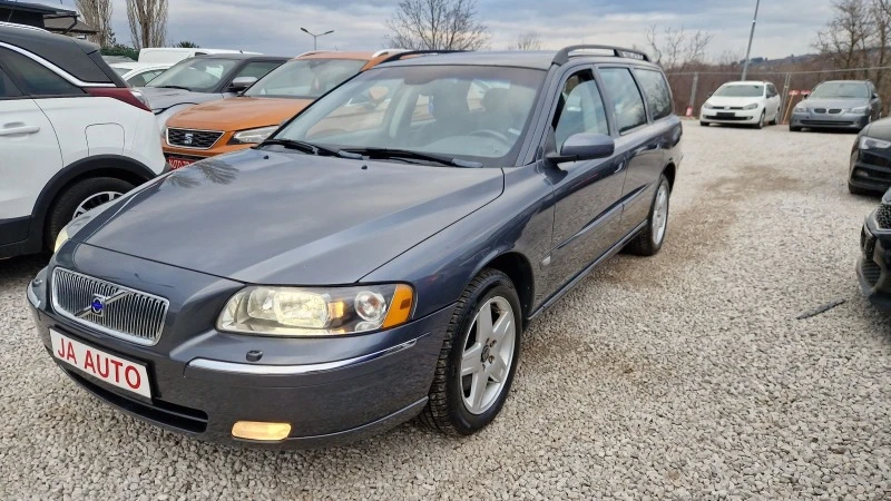 Volvo V70 2.5Т-210кс.4Х4, снимка 1 - Автомобили и джипове - 44016950