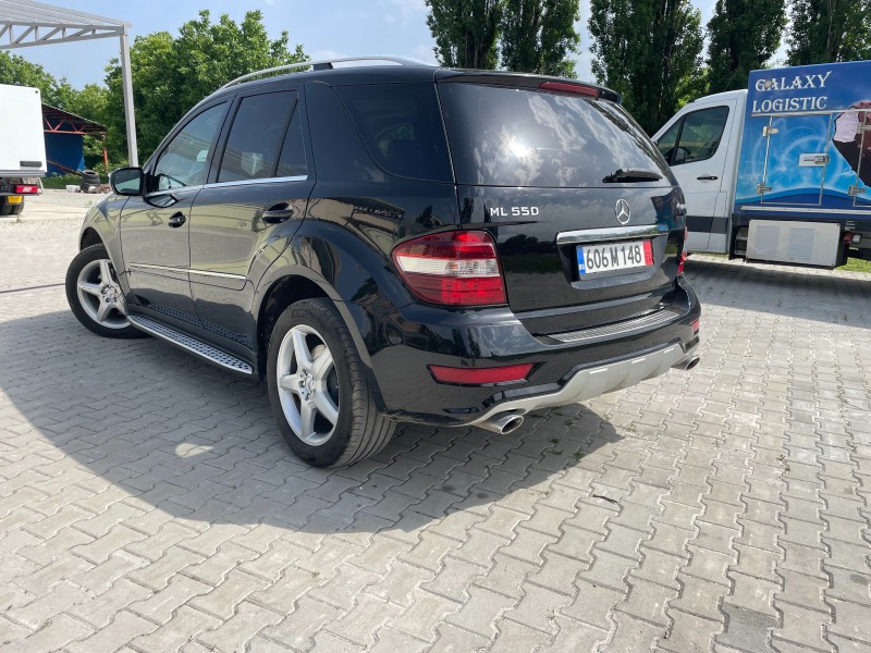 Mercedes-Benz ML 550, снимка 3 - Автомобили и джипове - 45942413