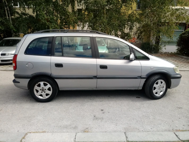 Opel Zafira, снимка 6 - Автомобили и джипове - 47395300