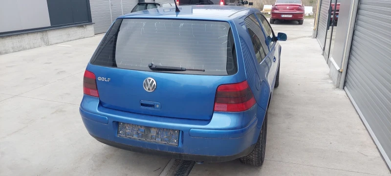VW Golf 1.4 бензин , снимка 6 - Автомобили и джипове - 52908655
