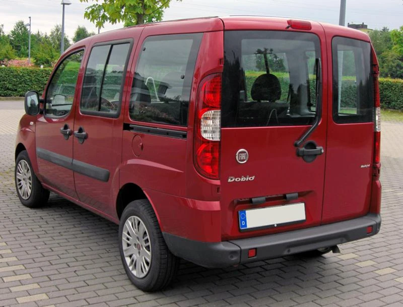 Fiat Doblo 1.3 Multijet, снимка 3 - Автомобили и джипове - 20567386