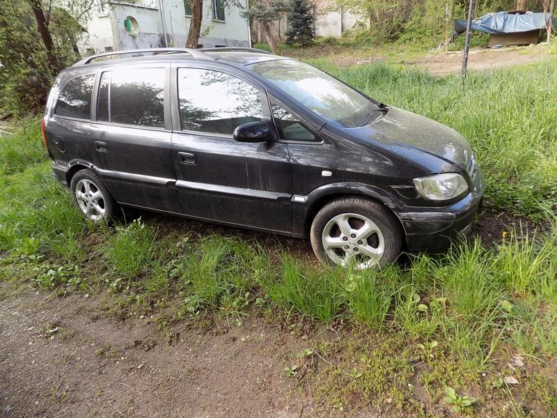 Opel Zafira A 1.8 125kc, снимка 1 - Автомобили и джипове - 46961106