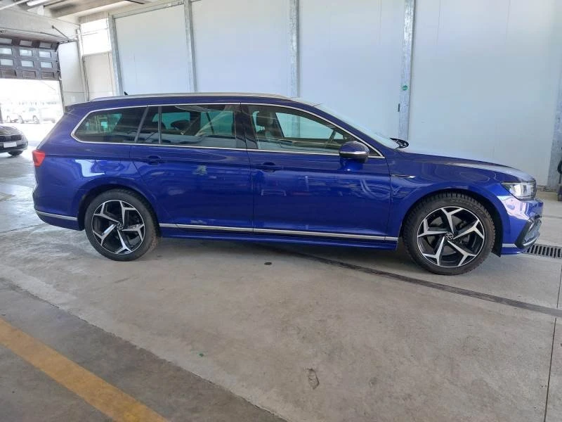 VW Passat, снимка 6 - Автомобили и джипове - 53078670