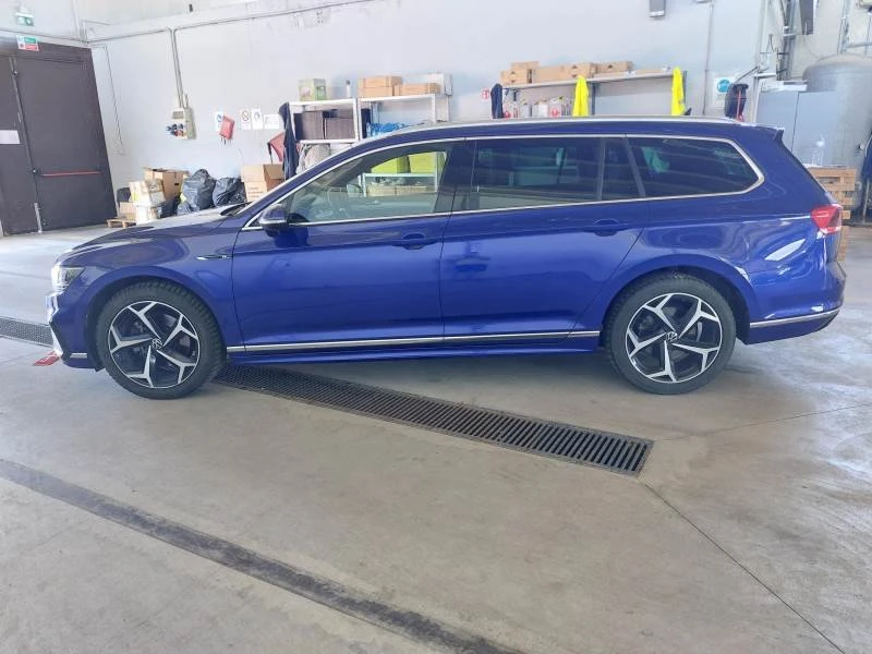 VW Passat, снимка 4 - Автомобили и джипове - 53078670