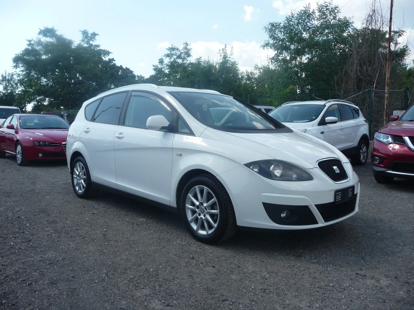 Seat Altea 1.6TDI-XL АВТОМАТИК-ПЕРФЕКТНА - изображение 3