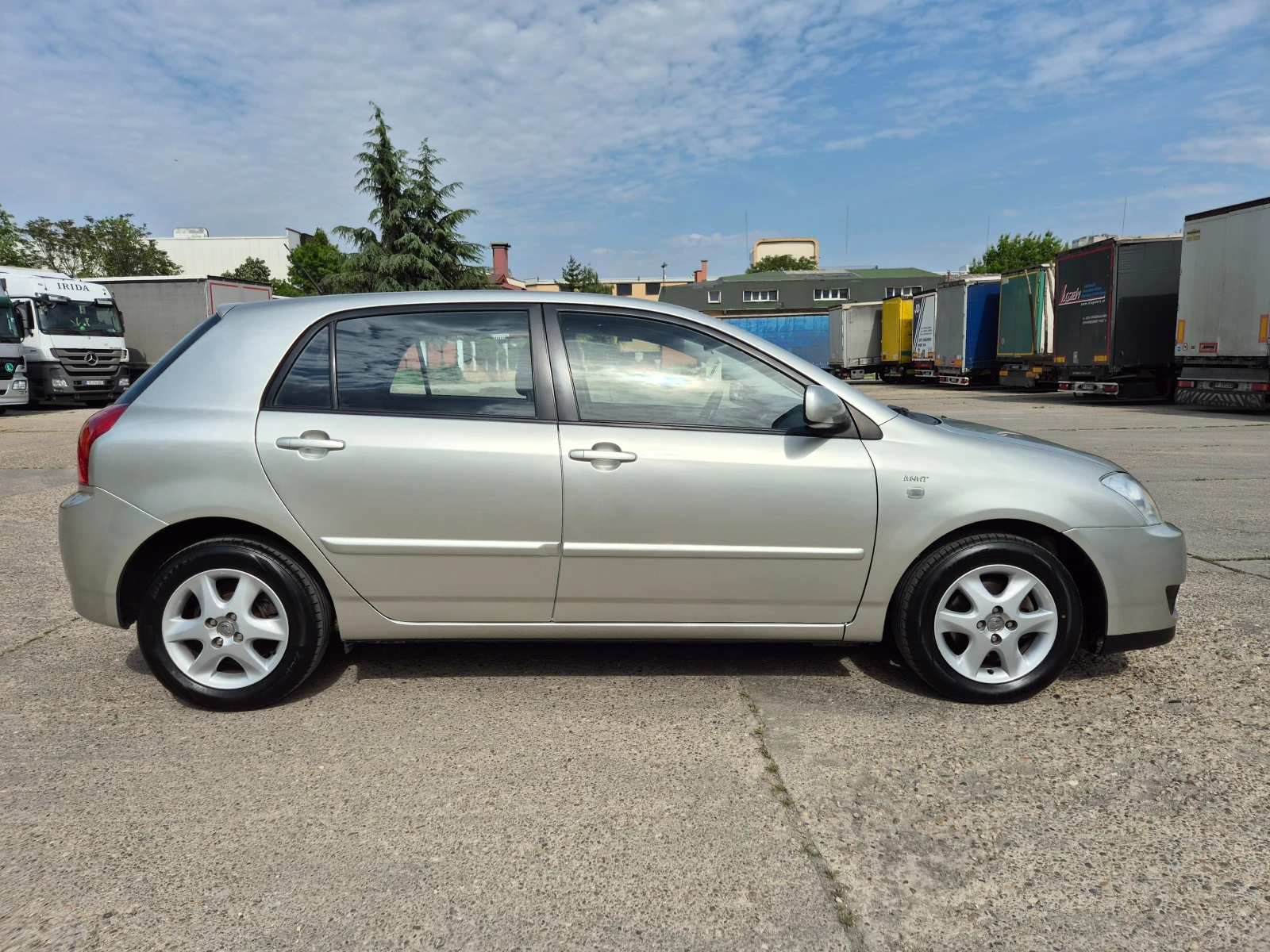 Toyota Corolla 1.4D4D-Италия - изображение 4