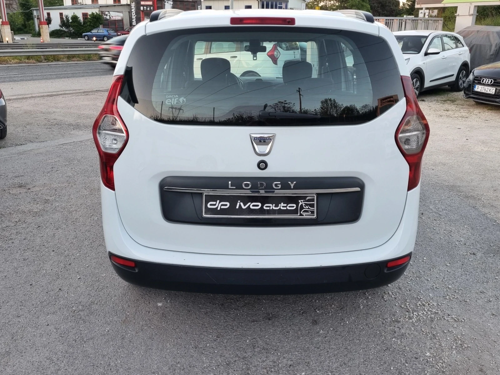 Dacia Lodgy 1.6i* ГАЗ* ТОП ЦЕНА  - изображение 4