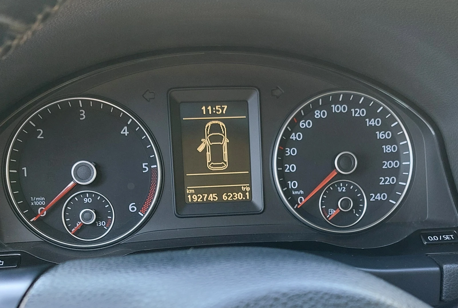 VW Golf Plus 2.0 TDI CR 140 к.с. DSG Facelift - изображение 5