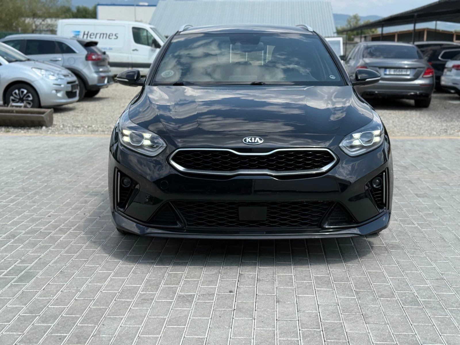 Kia Ceed 1.4turbo/140hp/GT-Line/FULL EXTRA - изображение 2