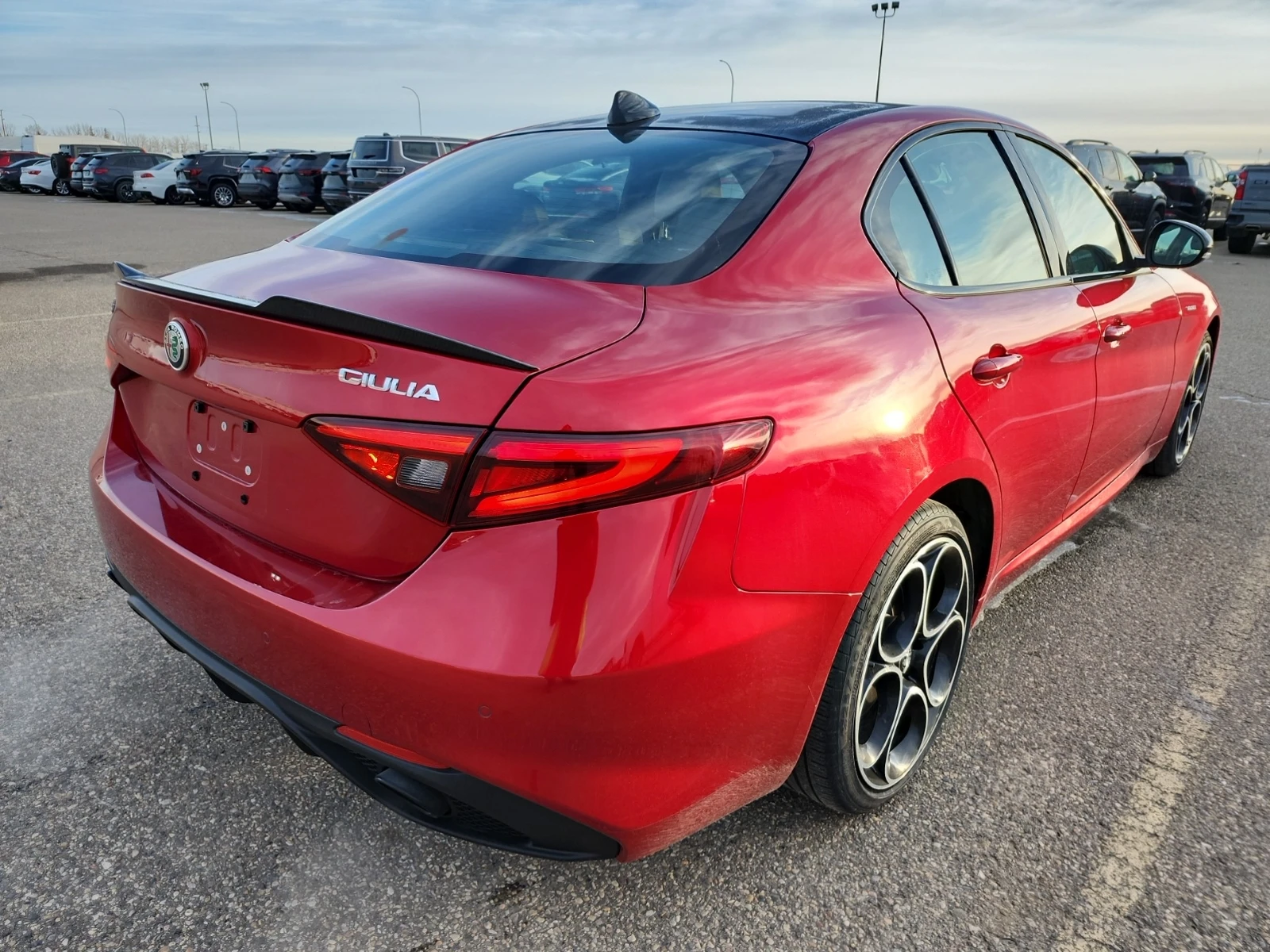 Alfa Romeo Giulia VELOCE AWD 280кс * Възможност за Лизинг* , снимка 3 - Автомобили и джипове - 53775600