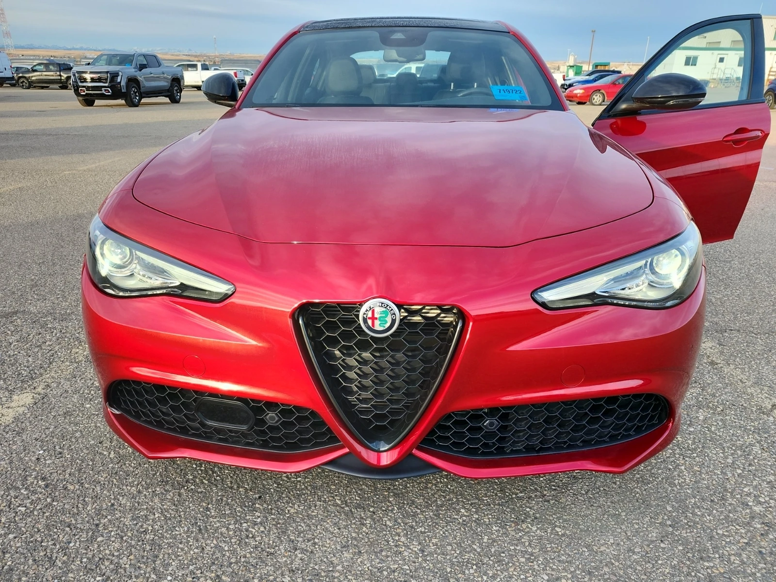 Alfa Romeo Giulia VELOCE AWD 280кс * Възможност за Лизинг* , снимка 5 - Автомобили и джипове - 53775600