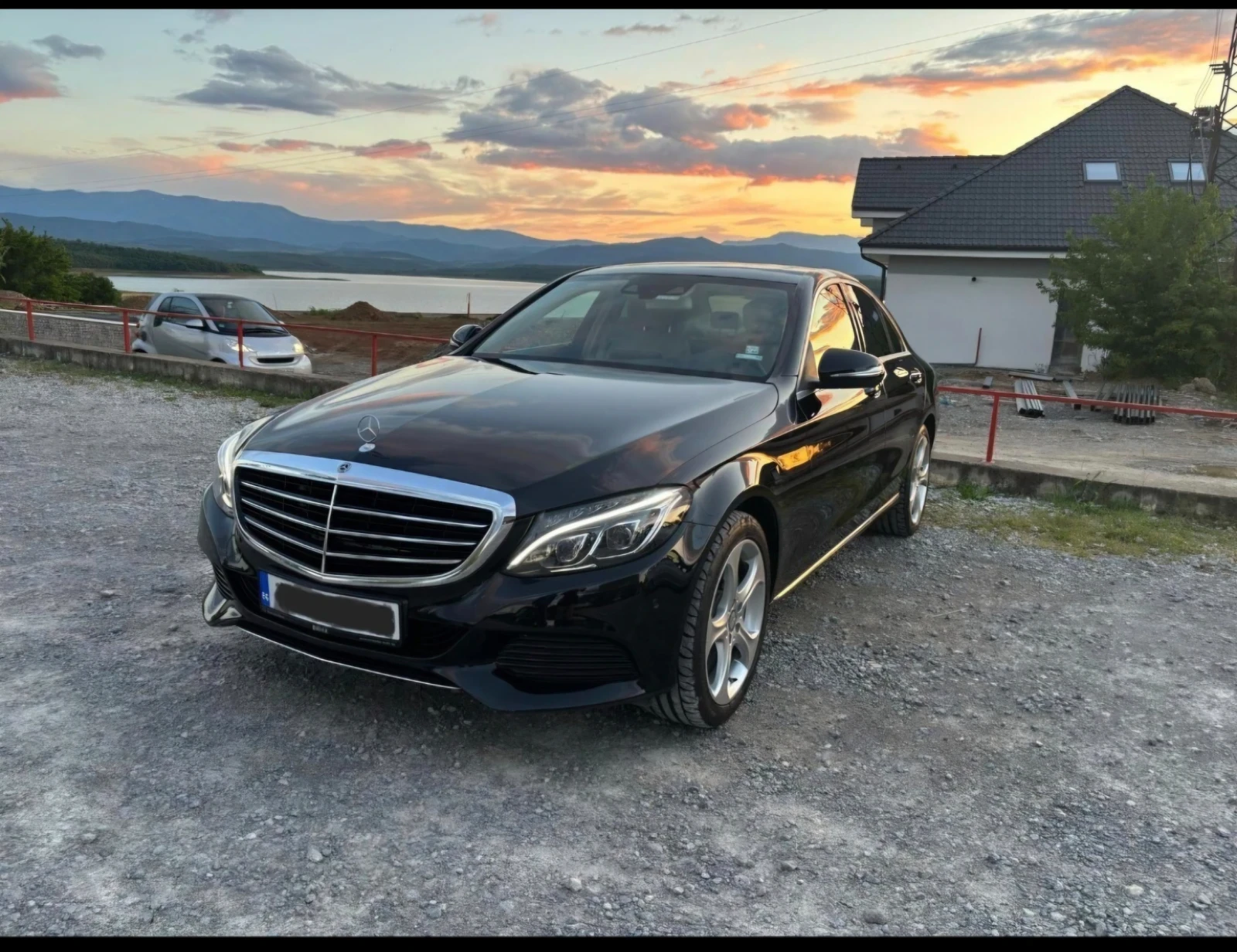 Mercedes-Benz C 220, снимка 2 - Автомобили и джипове - 54183952