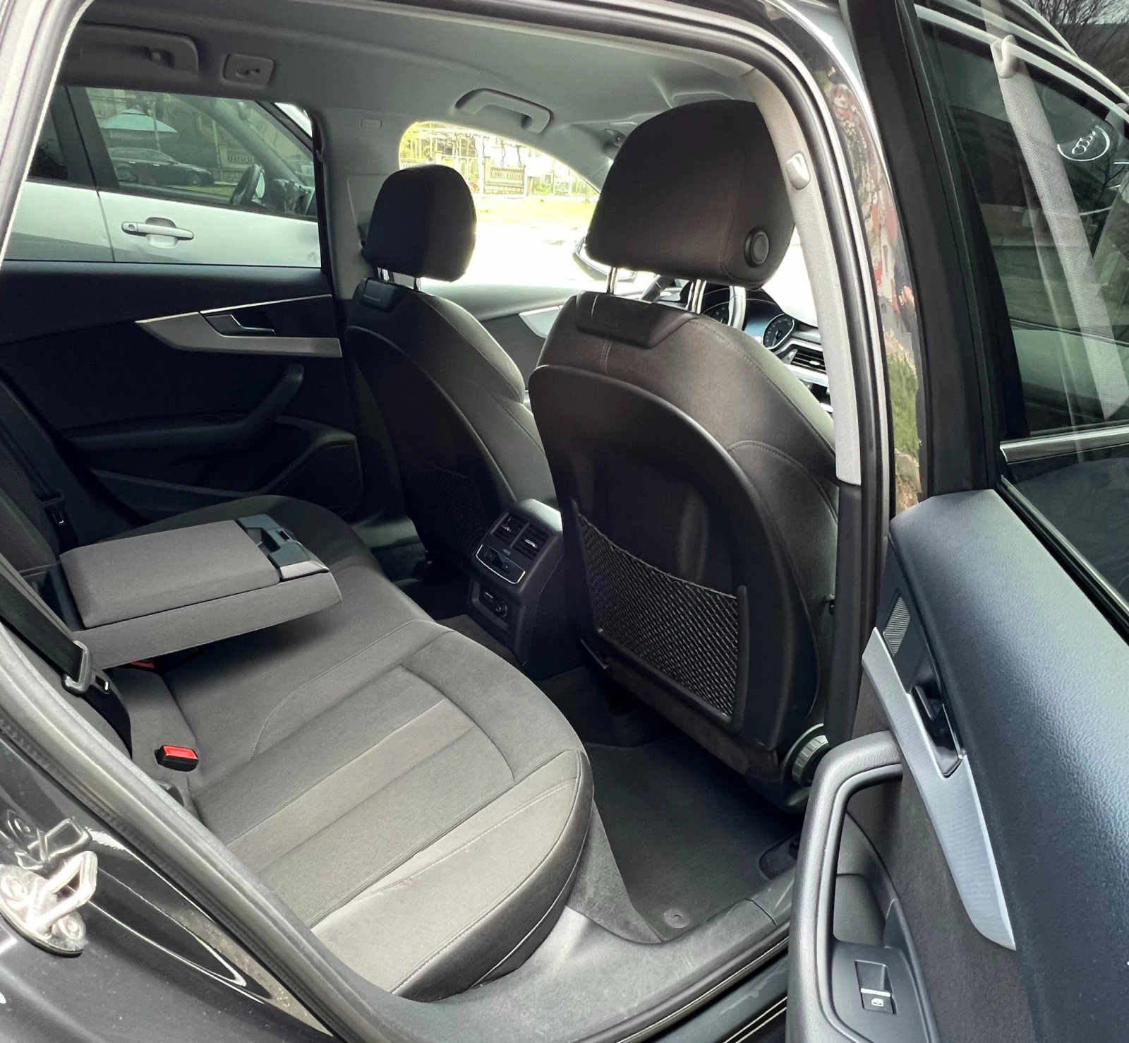 Audi A4 G-Tron, снимка 13 - Автомобили и джипове - 54238377