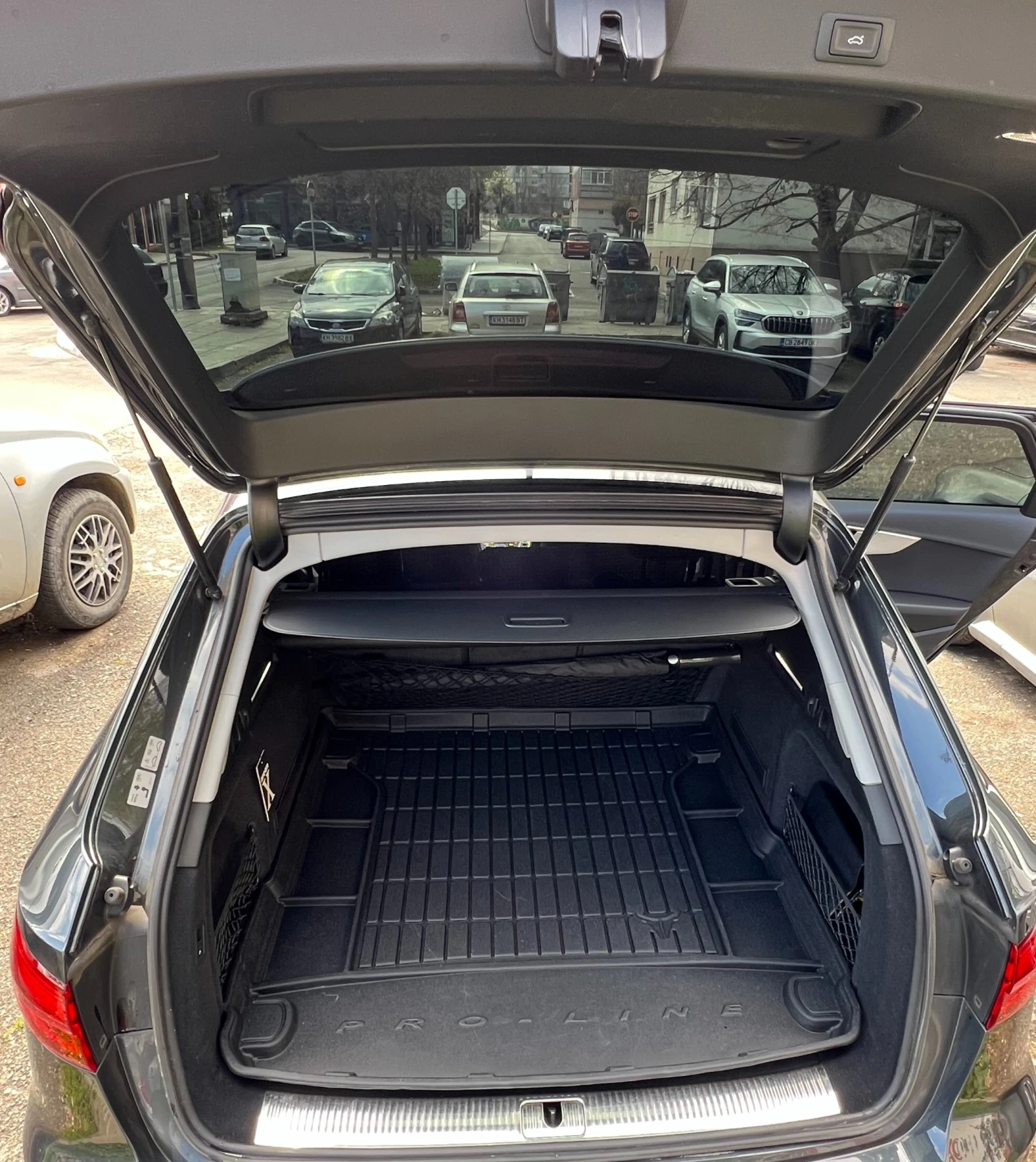 Audi A4 G-Tron, снимка 14 - Автомобили и джипове - 54238377